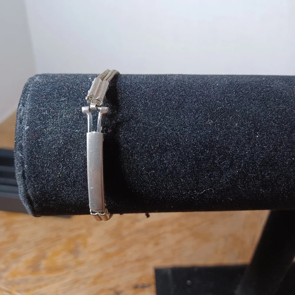 VINTAGE Hamilton Women's 10K Gold Filled Swiss Manual Wind Watch tested running - Picture 2 of 6